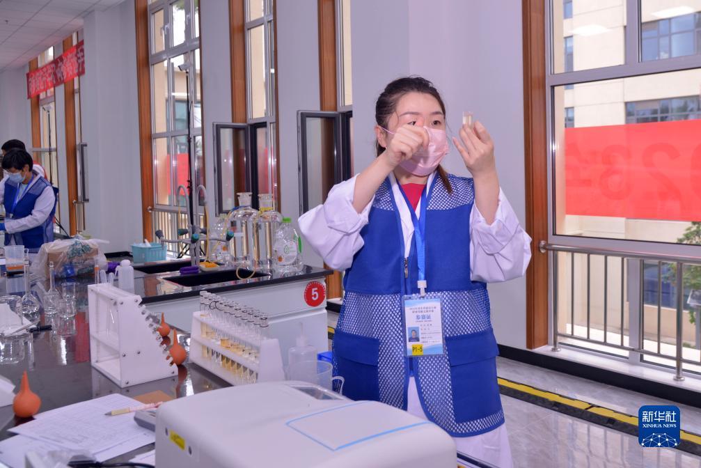 买龙和虎的那个游戏软件叫什么